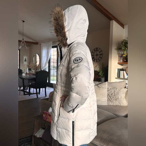 Arctic expedition women’s parka, size small (runs big) - Picture 5 of 9